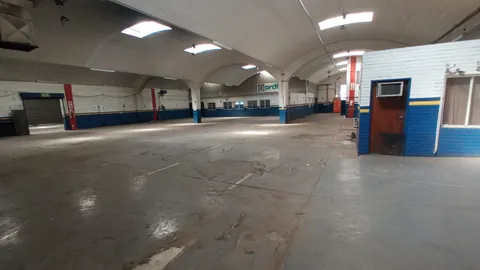 Warehouse to let in Alrode (8).jpg