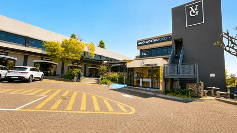 Village Green Shopping Centre