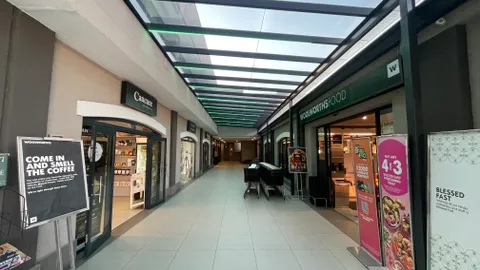 Village Green Shopping Centre