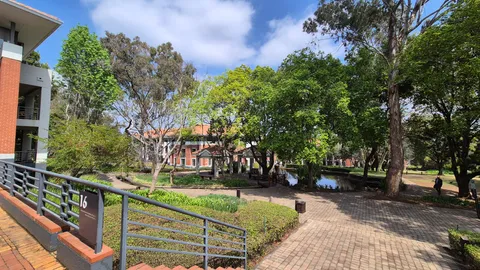 Woodlands Office Park, 20 Woodlands Drive, Woodmead