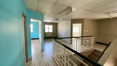 Ridgeview Office Park, 250 Kent Ave, Ferndale  
