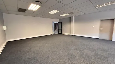 Office To Let in Sinoville (11).jpeg