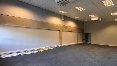 Office Space To Let in Sinoville (19).jpeg