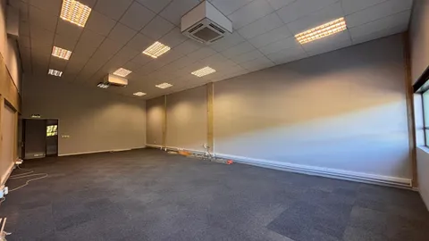 Office Space To Let in Sinoville (15).jpeg