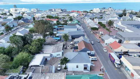Vacant Retail Building On Auction: 3 Long Street, Hermanus, Cape Town