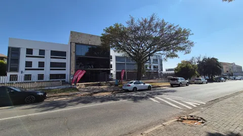 373 Rivonia Blvd