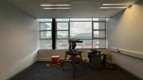 Office in Parkhaven (11).jpeg
