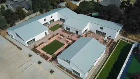 74 HAWTHORNE ROAD