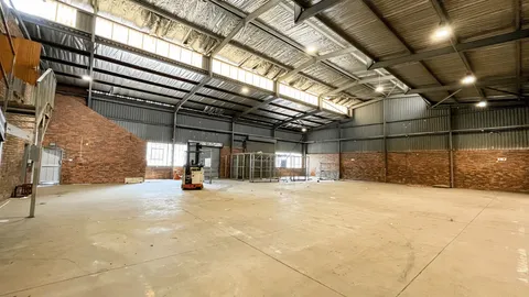Industrial facility on Auction: 92 3rd Street, Booysens Reserve