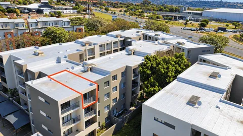 Vacant Modern Apartment On Auction: Unit 197 Isabel Estate, 14 Dexter Road, North Riding