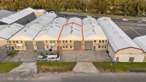 Vacant Industrial Unit in a Secure Park On Auction: Section 5 of Scheme Timber Lane, Retreat, Cape Town