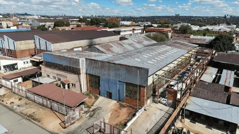 Vacant Industrial Warehouse - Deceased Estate on Auction: 15 & 17 First Street, Wynberg 