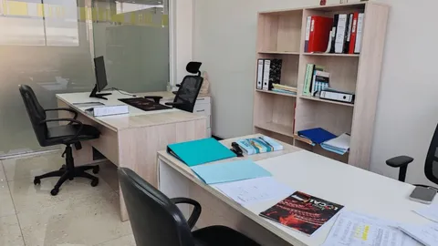 Fully Fitted Vacant Office on Auction: Section 5 44 Walls Avenue, 178 Matthews Meyiwa Road, Windermere, Durban
