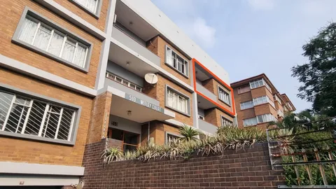 Newly Refurbished Apartment On Auction: Section 15 Witley Court, 510 Che Guevara Road, Bulwer, Berea