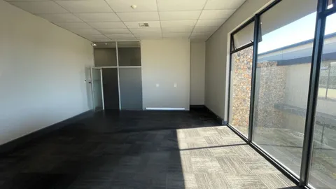 Office To Let in Benoni (14).jpg