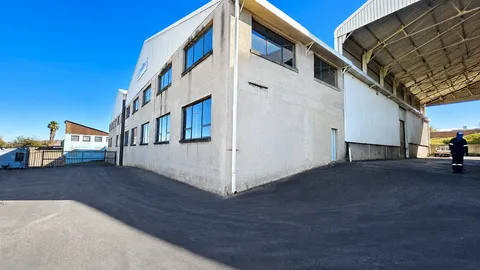 32 Radio Street