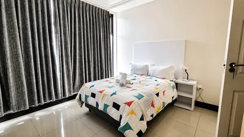 Apartment with Income-Generating Potential On Auction: Section 201 The Quartz, 45 Zenith Drive, Umhlanga Ridge, Umhlanga