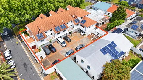 Townhouse Complex on Auction: 140 Rosmead Road, Kenilworth Cape Town