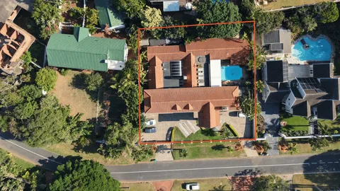 Prime Luxury Guest House On Auction: 5 Burnham Drive, Umhlanga Rocks