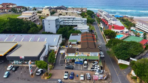 2x Beach Facing Tenanted Apartments on Auction: 255 Marine Drive, Manaba Beach, Margate, Ocean centre