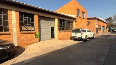 15 Fountain Road