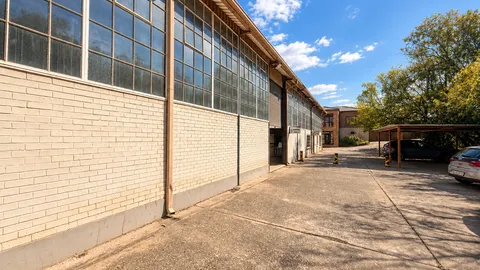 Warehouse to let (23).png