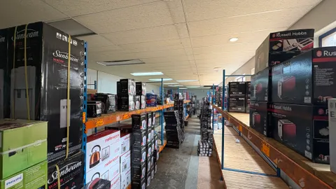 Industrial Space to rent in Crown (10).jpg