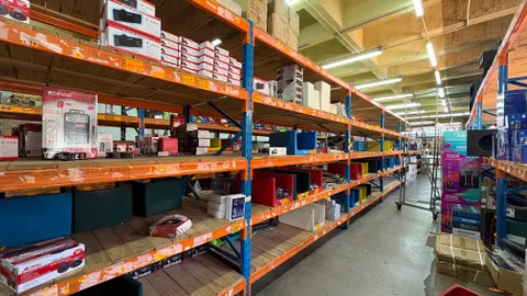 Industrial Space to rent in Crown (13).jpg