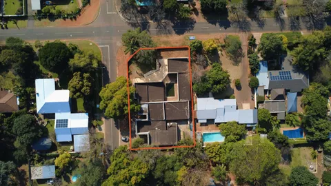 Vacant 6 Bedroom House on Auction: 219 Carinus Street, Meyerspark