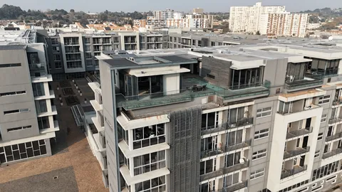 3-Bedroom Vacant Penthouse on Auction: Unit 423, 18 Kirby Road, Bedford Gardens