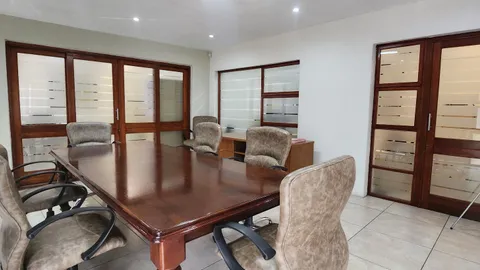 4 Selby Road