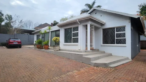 4 Selby Road