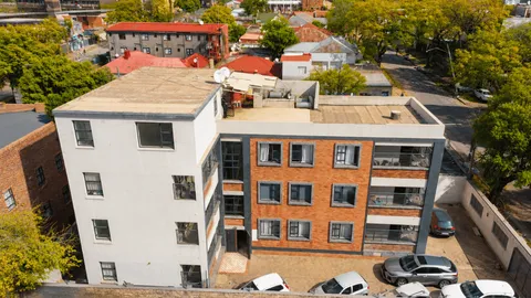 60% Tenanted Residential Building: 90 Regent Street, Bellevue 