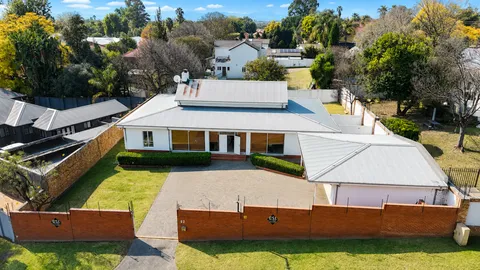 4-Bedroom Family Home on Auction:  32 Drakensberg Drive, Waterkloof, Pretoria