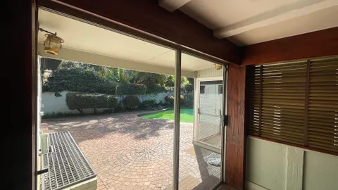 220 Barry Hertzog Avenue