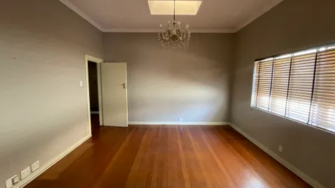 220 Barry Hertzog Avenue