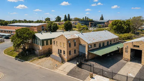 Free Standing Industrial facility on Auction:  4 Boat turn Street, Lazer Park 