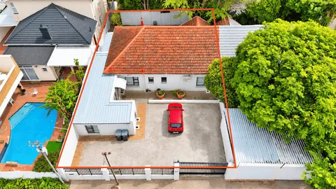 House with Dual Appeal On Auction: 3 Kingsbury Park Road, Rondebosch, Cape Town