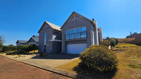 4 Bedroom House on Auction: 911 Highland Gate Golf And Trout Estate