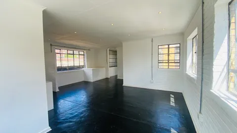 3 Lewis Rd, Richmond