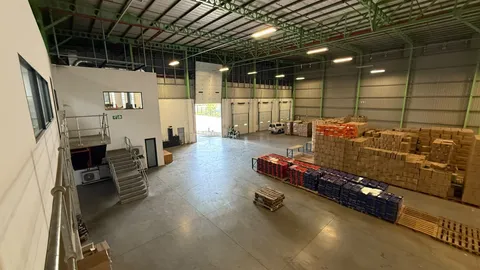 Warehouse in Pomona (7).jpeg