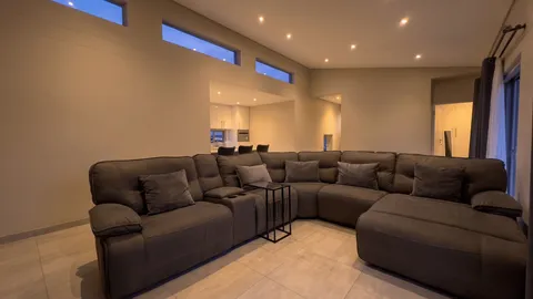 Modern Home in Eye of Africa Estate On Auction: 114 Stone Quarter Estate, Eye of Africa Ext 1, Midvaal